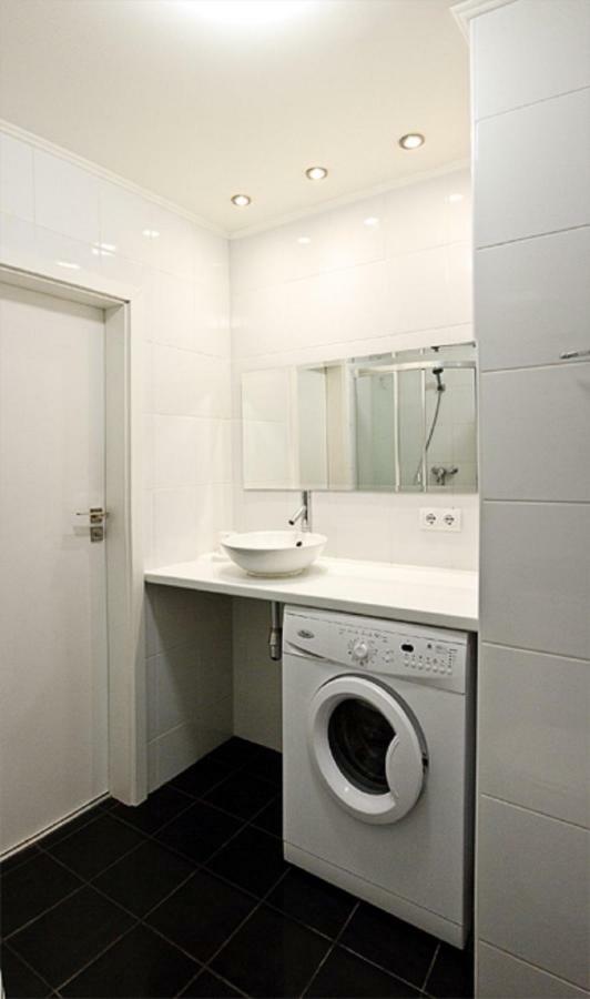 Great Studio Near The Pechersk Kiev Buitenkant foto